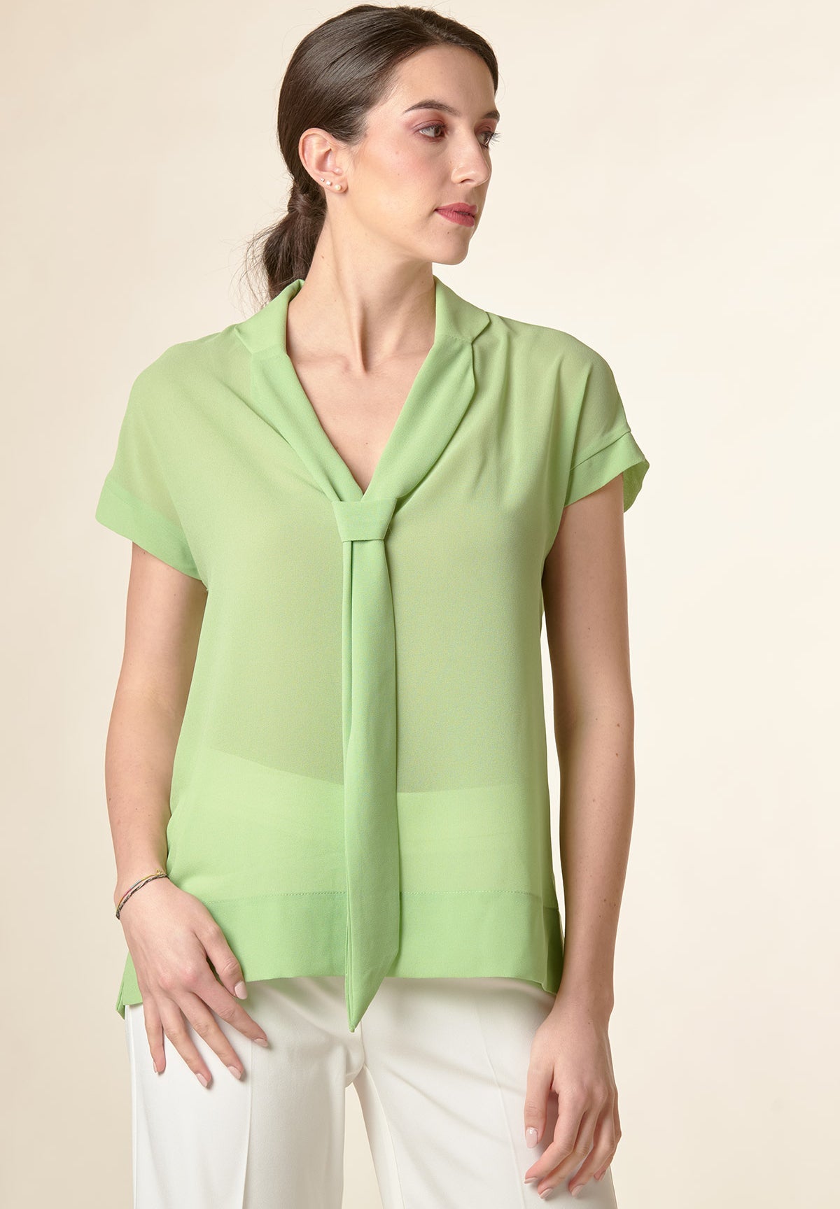 Blusa verde cravattino manica aletta tulle-Angelico