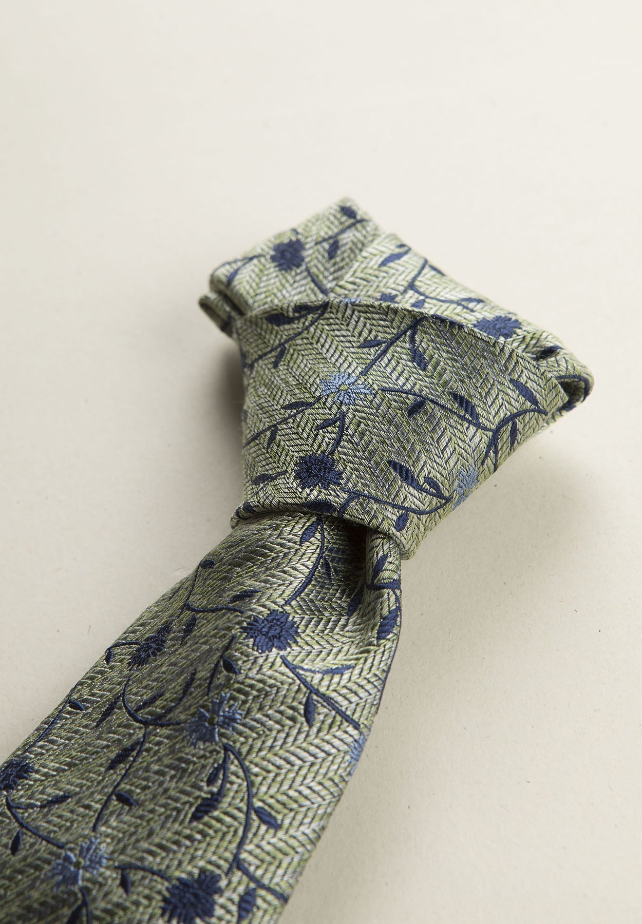 Green Tie With Blue Flowers And Silk And Cotton Texture