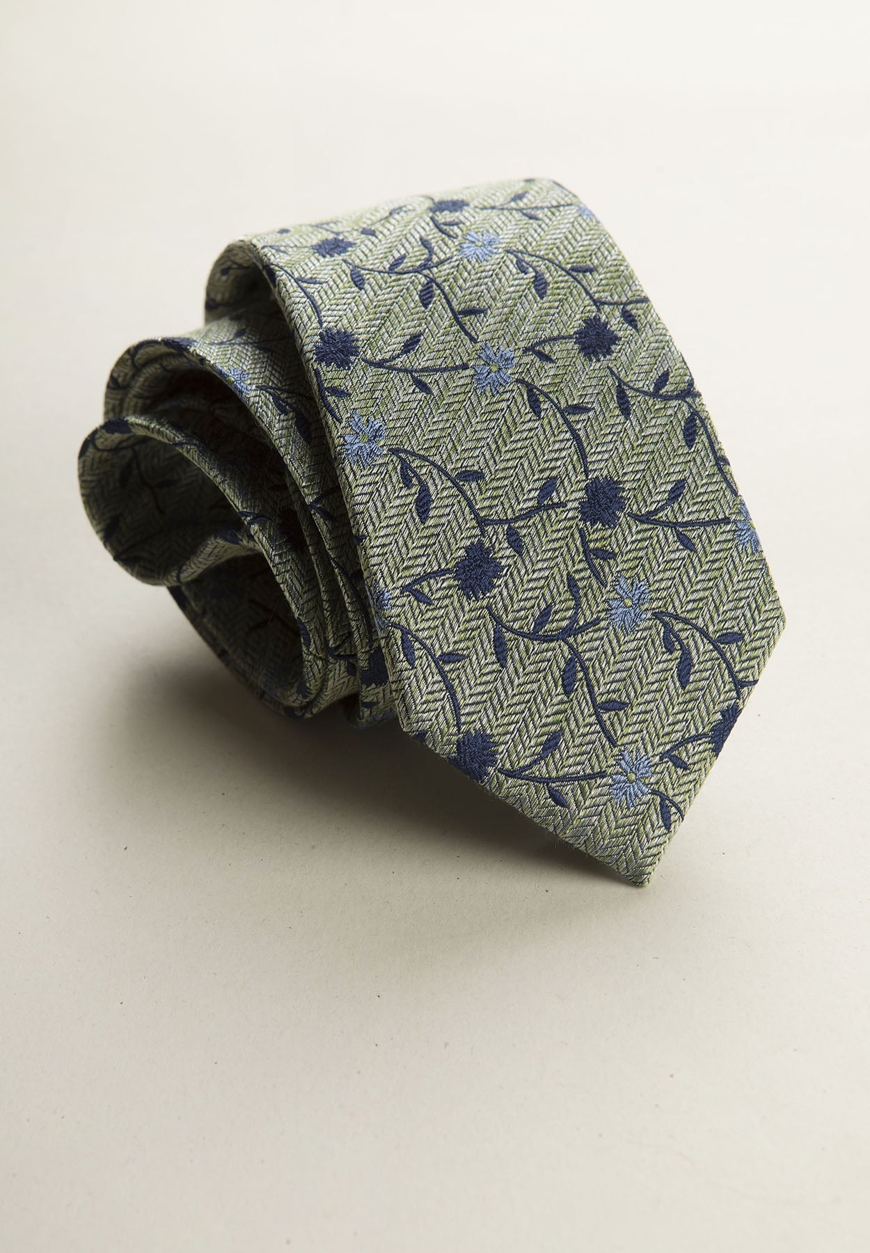 Green Tie With Blue Flowers And Silk And Cotton Texture