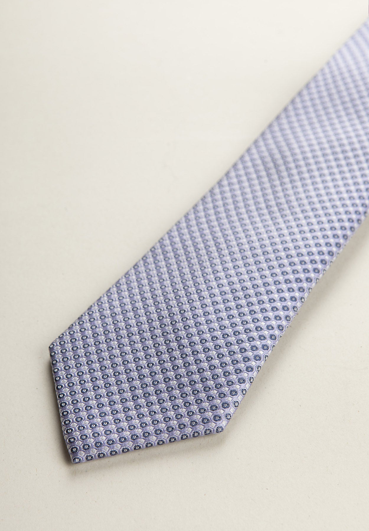 Wisteria Tie With A White And Blue Micro-Pattern In Silk