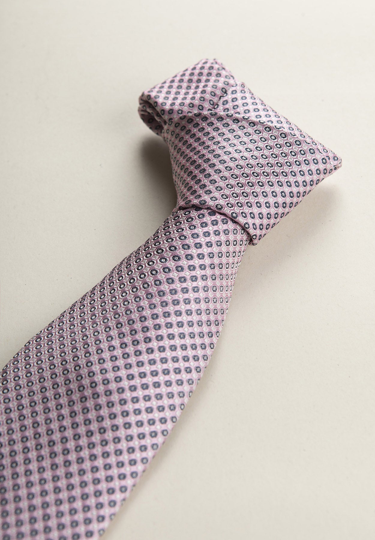 Pink Tie With A Micro-Pattern In White And Blue Silk