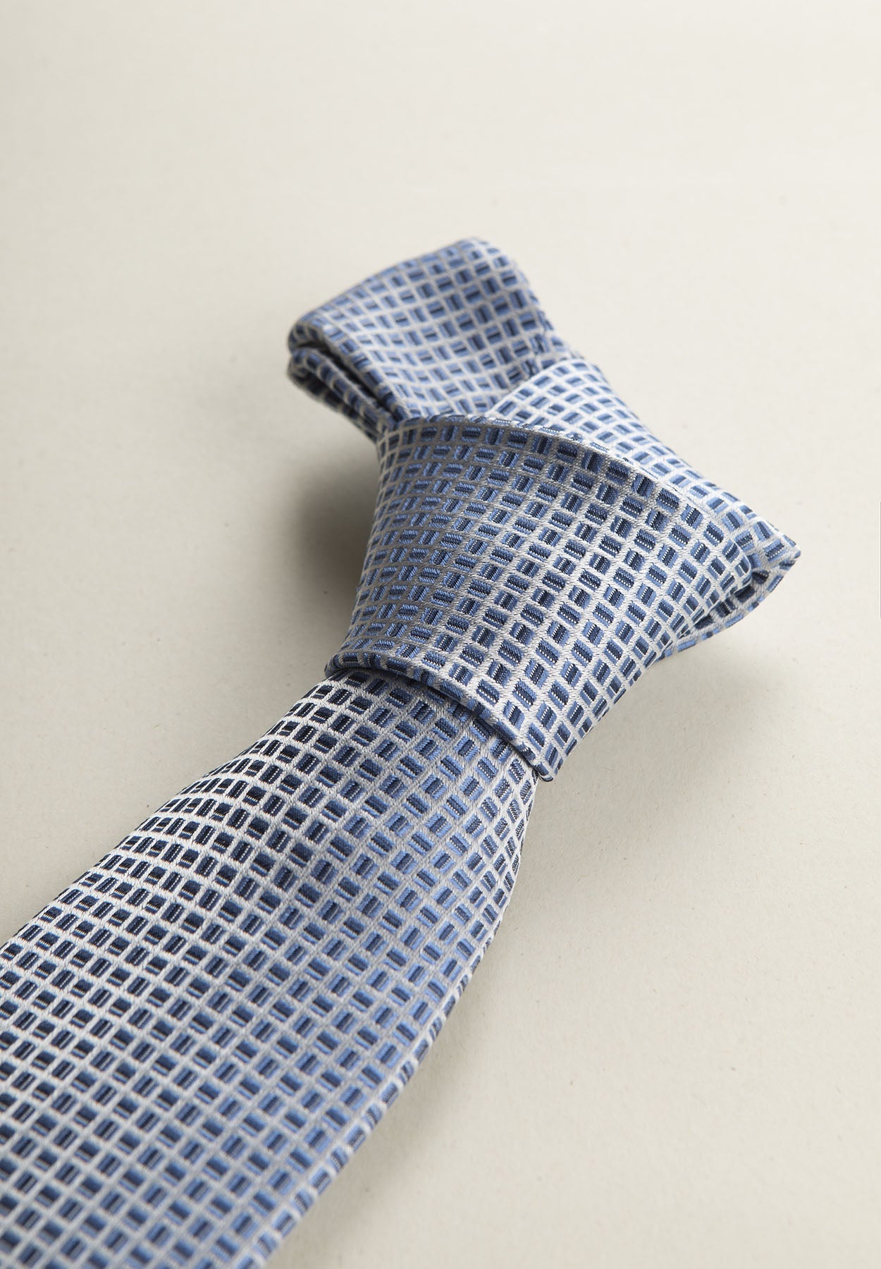 Light Blue Tie With A Micro-Design Of Blue And White Silk