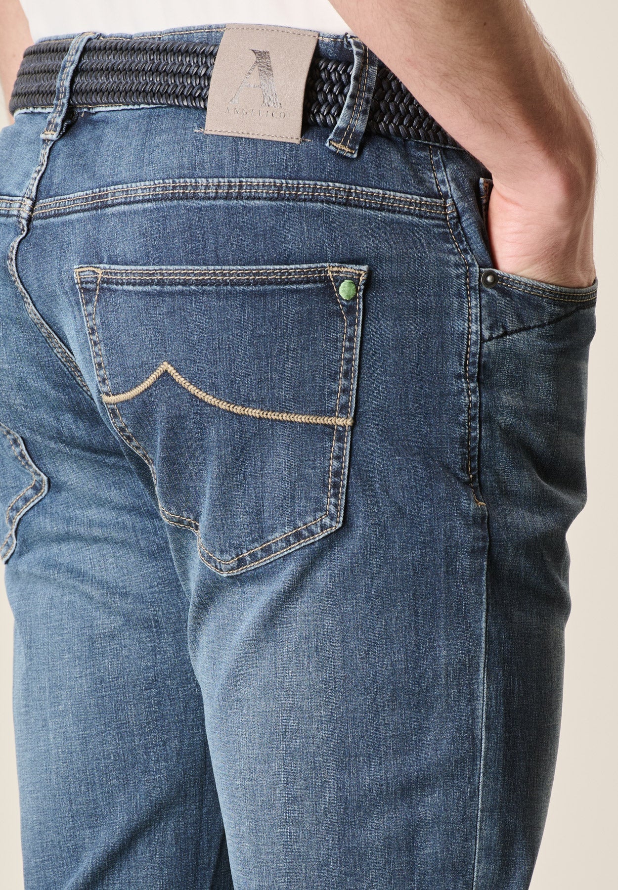 5-Pocket Jeans In Lightweight Stretch Cotton Custom Fit