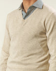 Natural beige V-neck cashmere blend