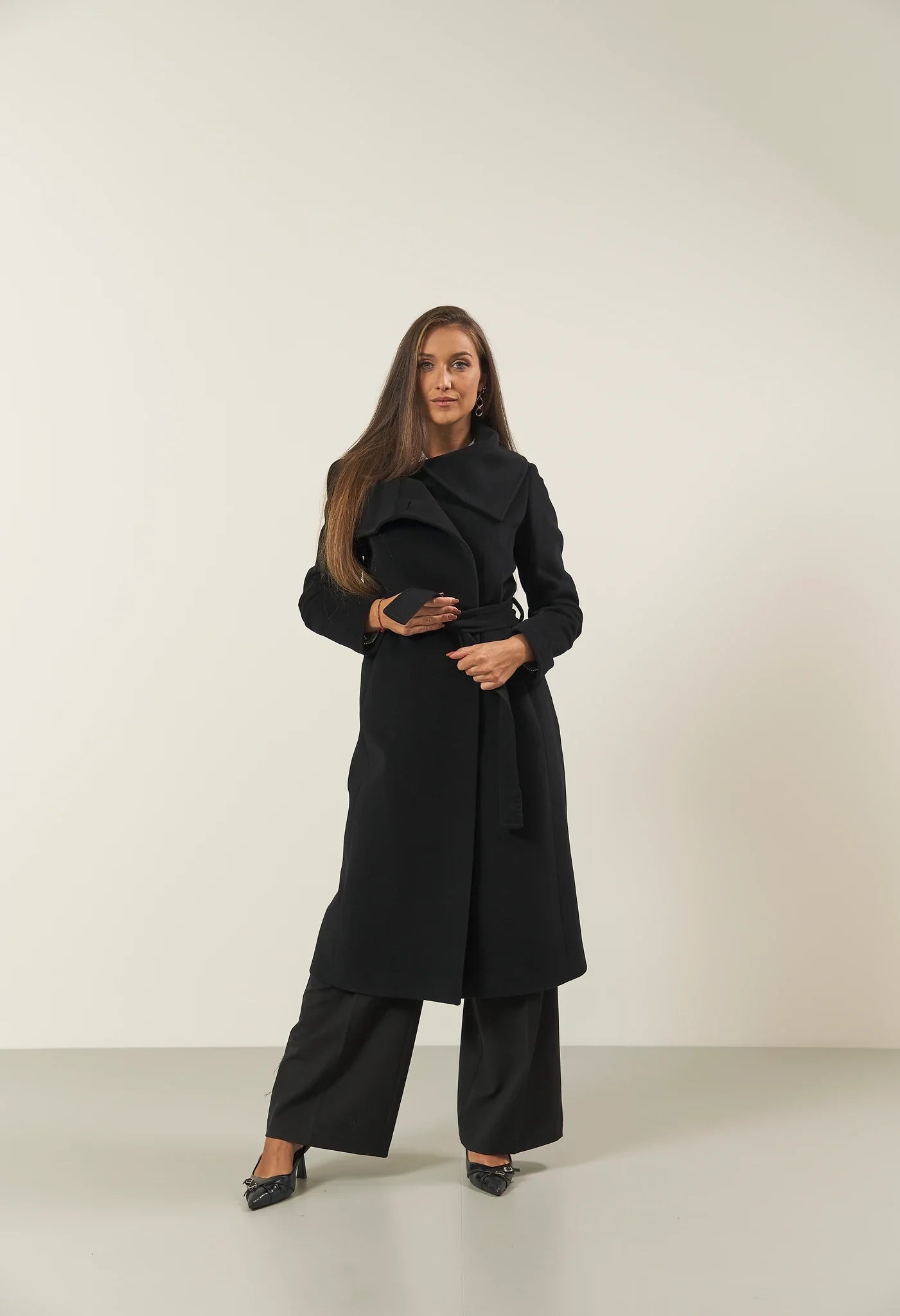 Black cashmere blend coat with ring collar
